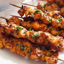 Plat brochette poulet
